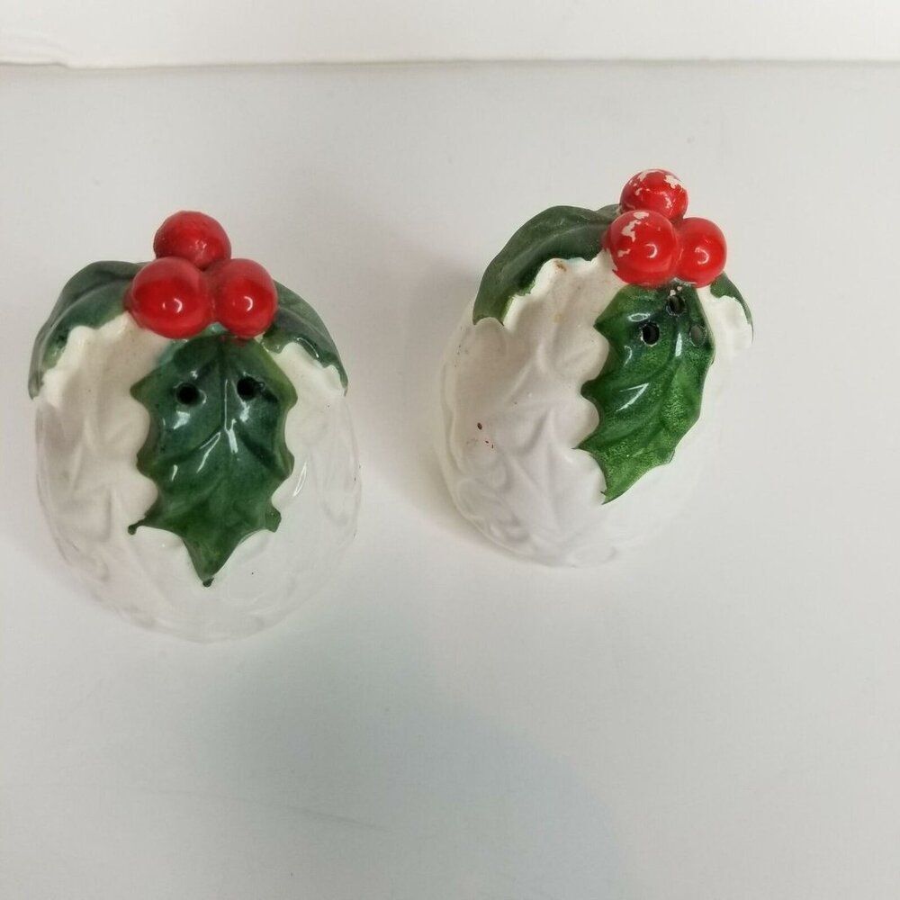 Vintage Lefton White Salt & Pepper Shakers Green Holly Berry Christmas Holiday